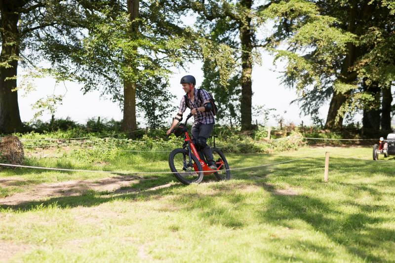 faire de la trottinette électriques tout terrain en famille près d'etretat