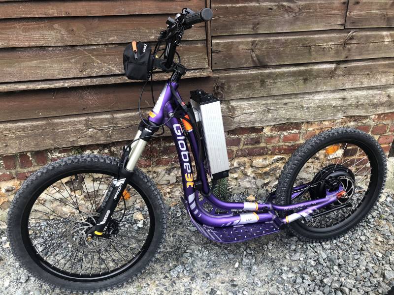 achat et livraison trottinette électrique tout terrain globe 3t modèle evo light violette avec batterie intégrée à lyon rhône-alpes